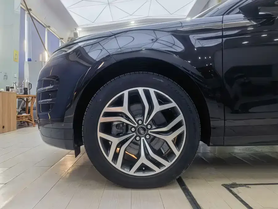 Land Rover Range Rover Aurora Range Rover Aurora 2023 Aurora L 249PS Luxury Edition 2023 — миниатюра 4