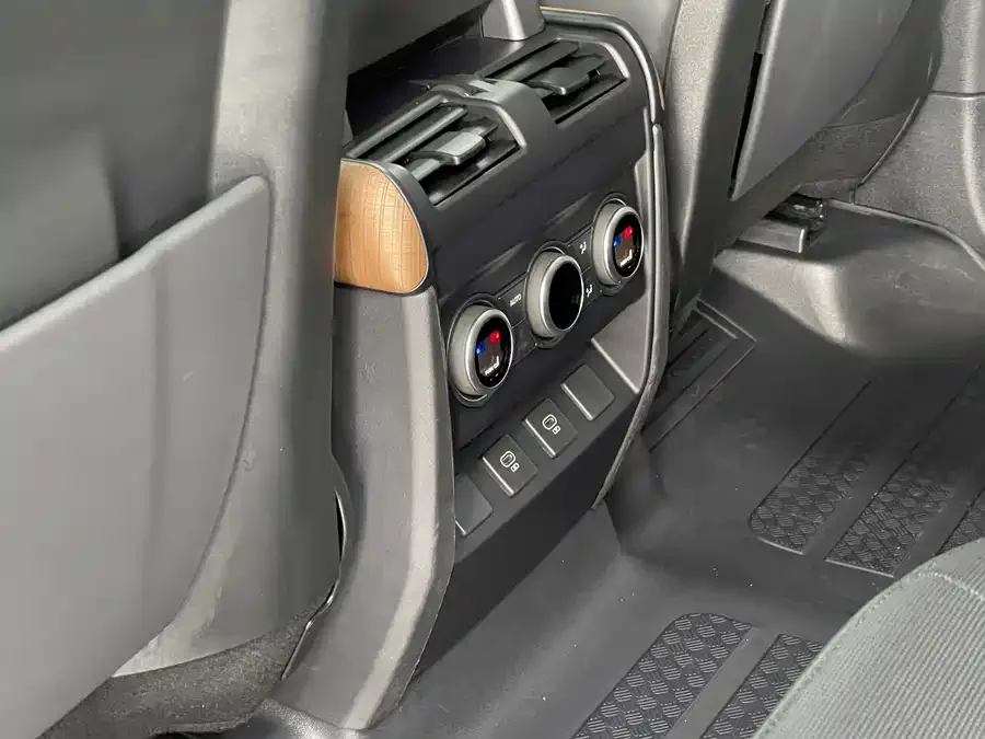 Land Rover guard Land Rover Defender 2022 110 P400 X-DYNAMIC HSE 2022 — миниатюра 3
