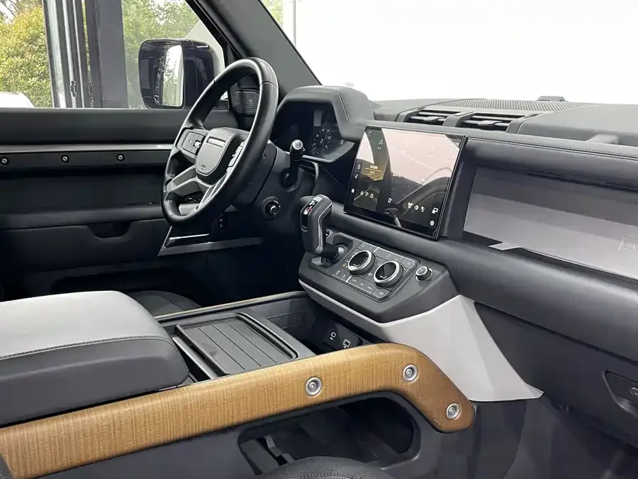 Land Rover guard Land Rover Defender 2022 110 P400 X-DYNAMIC HSE 2022 — миниатюра 5