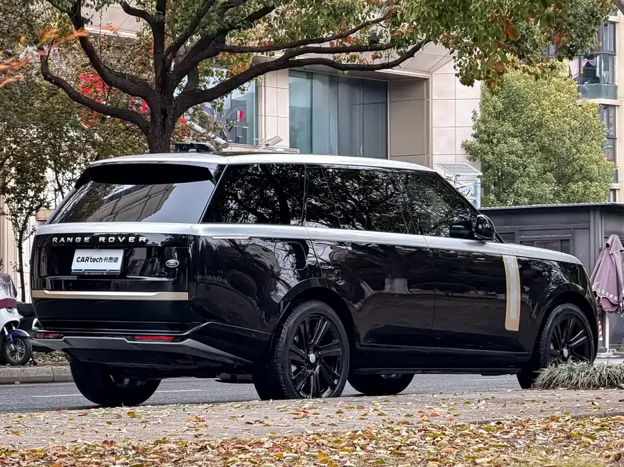 Land Rover Range Rover Range Rover 2024 3.0 L6 400PS Genesis Extended Edition 2024 — миниатюра 2
