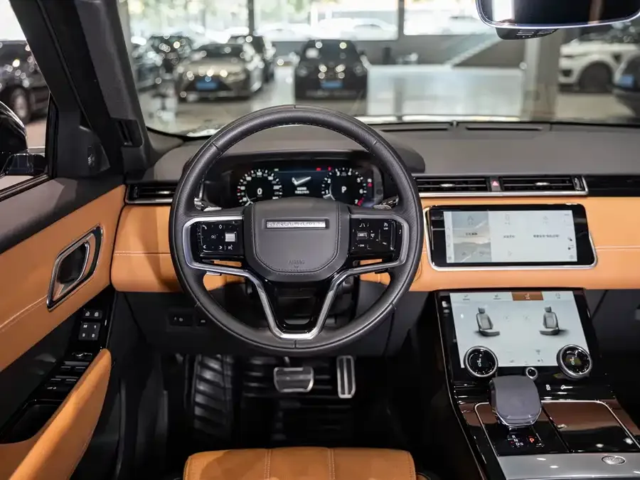 Land Rover Range Rover Velar Range Rover Velar 2022 250PS Glitter Gold Collectors Edition 2022 — миниатюра 3
