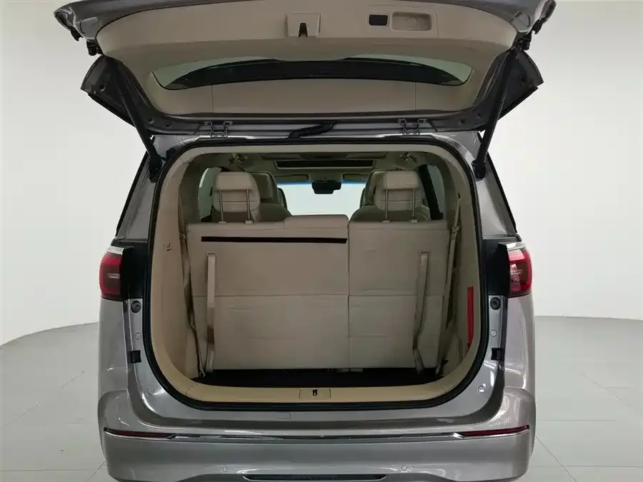 Buick GL8 2023 ES Lu Zun Luxury Edition 2023 — миниатюра 2