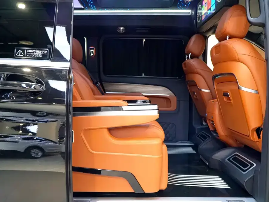 Mercedes-Benz Class V Mercedes-Benz V-Class 2022 V 260 L Long Wheelbase Premium Edition 2022 — миниатюра 3