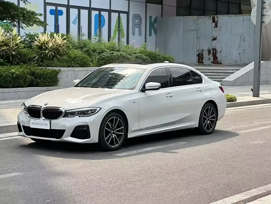 BMW 3 Series 2022
