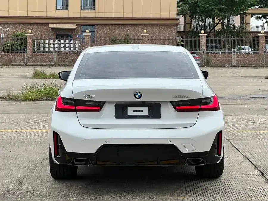 BMW 3 Series BMW 3 Series 2025 330Li M Sport Night Edition 2024 — миниатюра 4