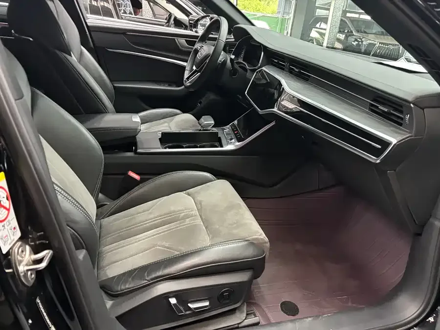 Audi A6L 2024 45 TFSI quattro premium dynamic model 2024 — миниатюра 3