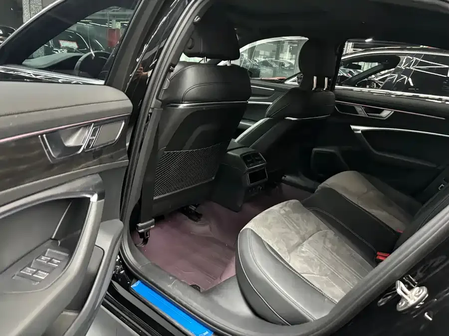 Audi A6L 2024 45 TFSI quattro premium dynamic model 2024 — миниатюра 5