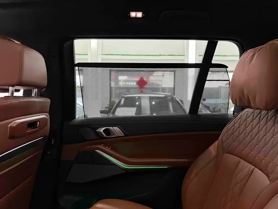 BMW X7 2023 xDrive40i Exclusive M Sport Package 2023 — миниатюра 3