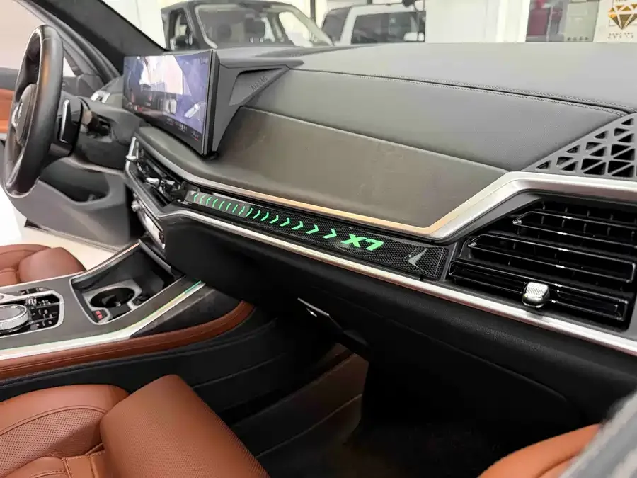BMW X7 2023 xDrive40i Exclusive M Sport Package 2023 — миниатюра 5