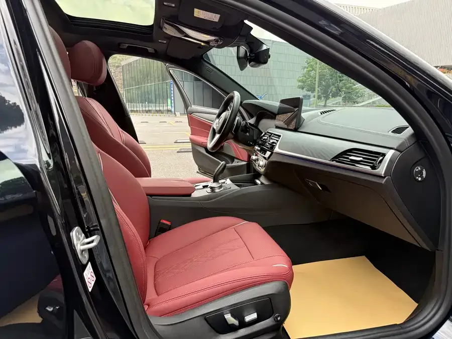 BMW 5 Series BMW 5 Series 2022 facelift 530Li Leading M Sport Package 2022 — миниатюра 3