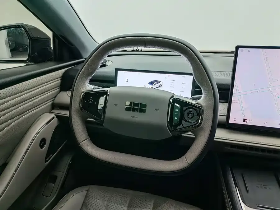 Geely Galaxy Star 8 Galaxy Star 8 2025 130km EM-i Premium Edition 2025 — миниатюра 4