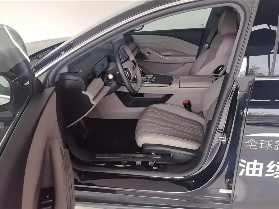 Geely Galaxy Star 8 Galaxy Star 8 2025 130km EM-P Starship Edition 2025 — миниатюра 3