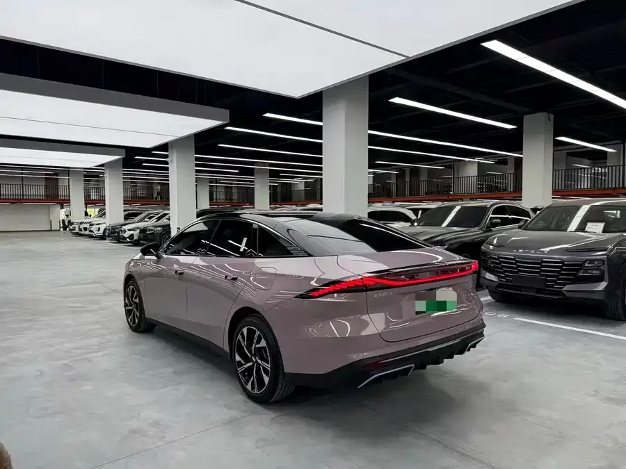 Geely Galaxy L6 Galaxy L6 2024 125km Creative Edition 2024 — миниатюра 5