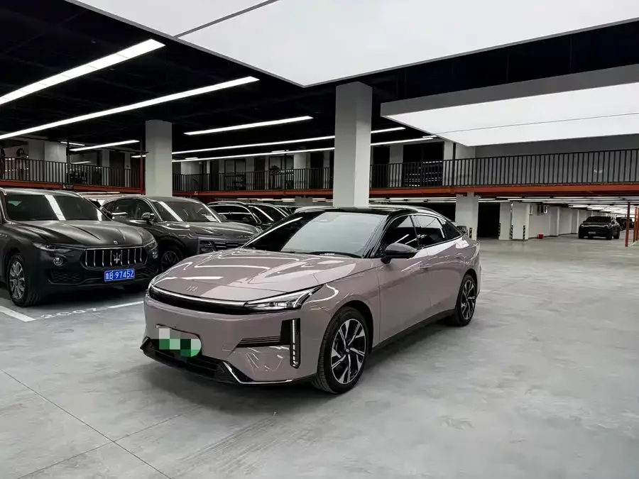 Geely Galaxy L6 2024