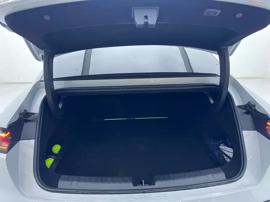 Geely Galaxy E8 Galaxy E8 2024 665km RWD Starship Long Range Edition 2024 — миниатюра 5
