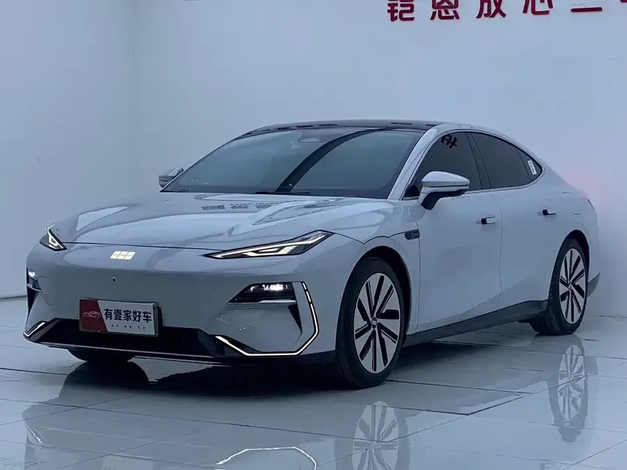 Geely Galaxy E8 2024