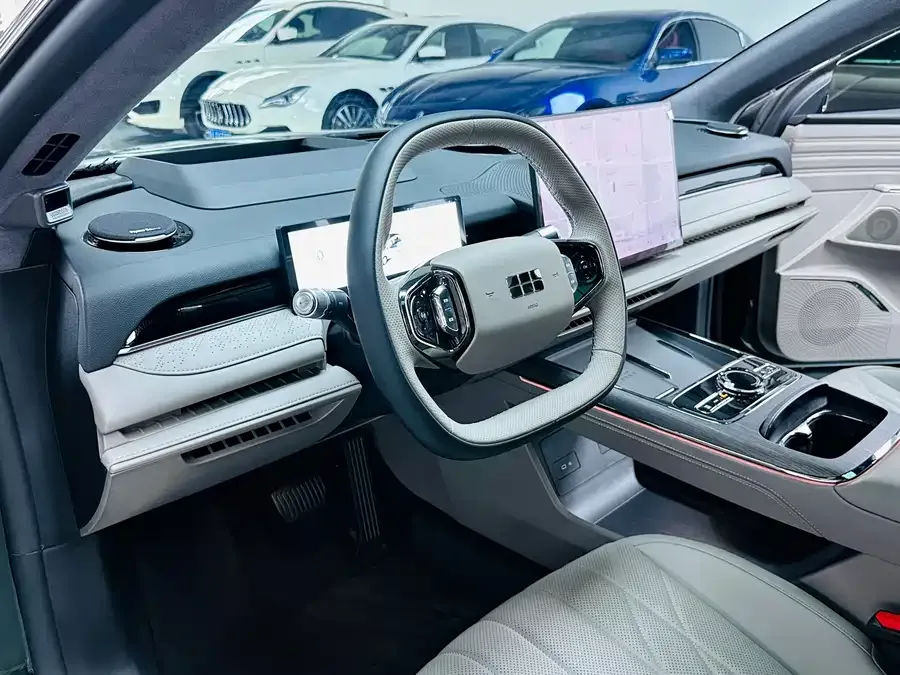 Geely Galaxy Star 8 Galaxy Star 8 2025 130km EM-P Starship Edition 2025 — миниатюра 2