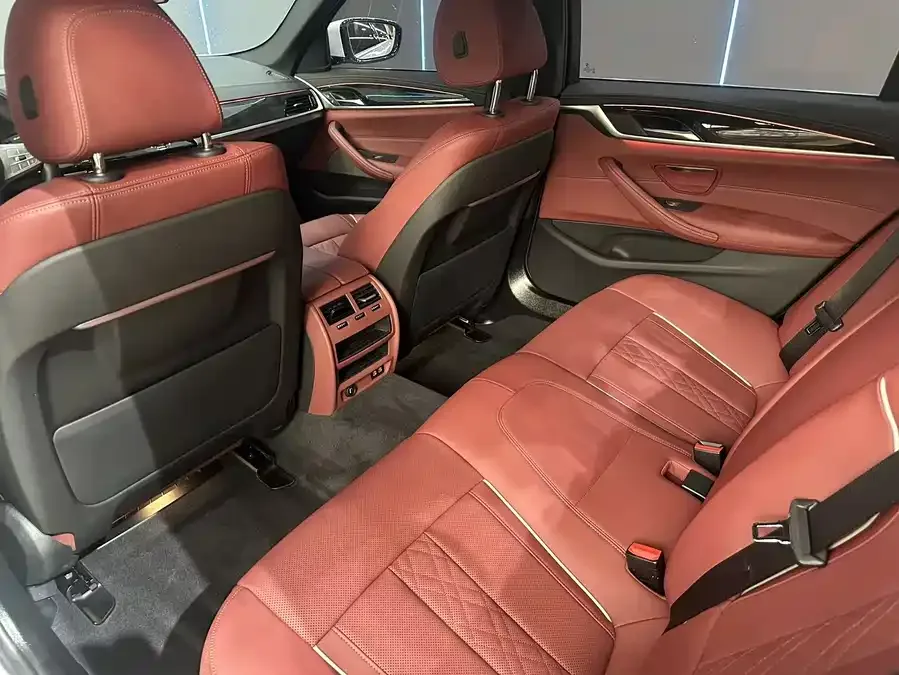 BMW 5 Series BMW 5 Series 2022 facelift 525Li M sports package 2023 — миниатюра 3