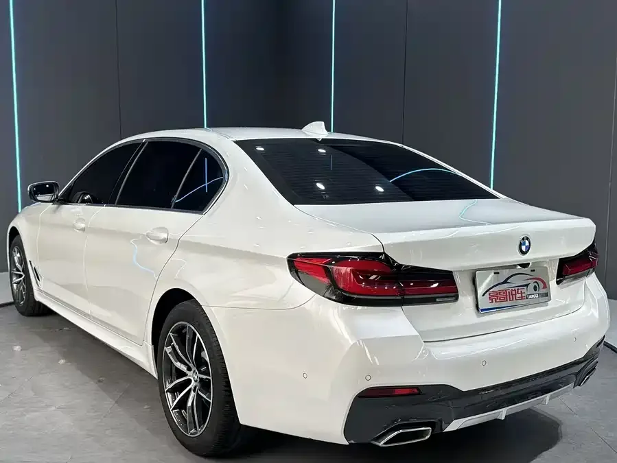 BMW 5 Series BMW 5 Series 2022 facelift 525Li M sports package 2023 — миниатюра 5