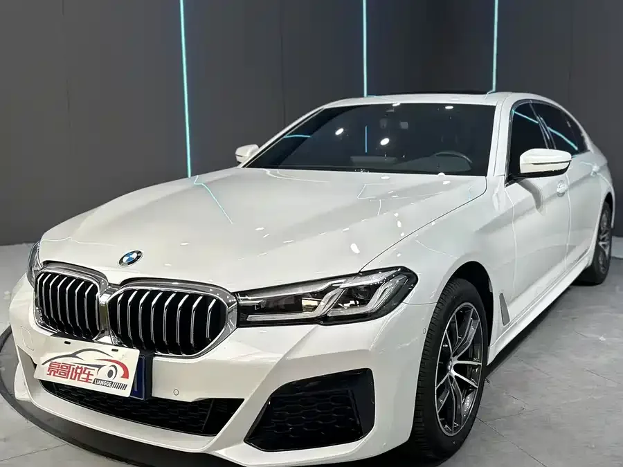 BMW 5 Series BMW 5 Series 2022 facelift 525Li M sports package 2023 — фото 1, купить с доставкой в Москву