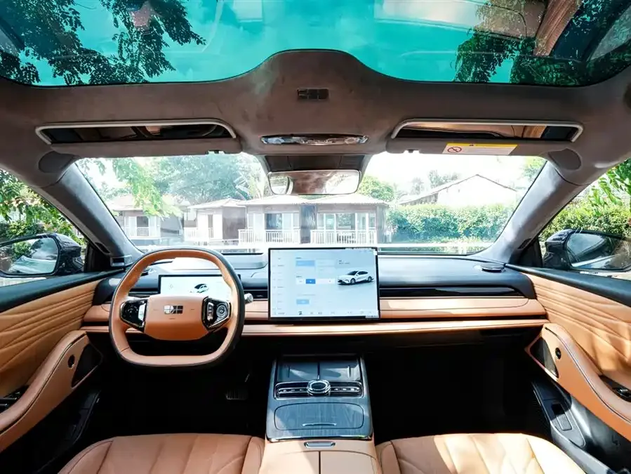 Geely Galaxy Star 8 Galaxy Star 8 2025 130km EM-i Flagship Edition 2025 — миниатюра 3