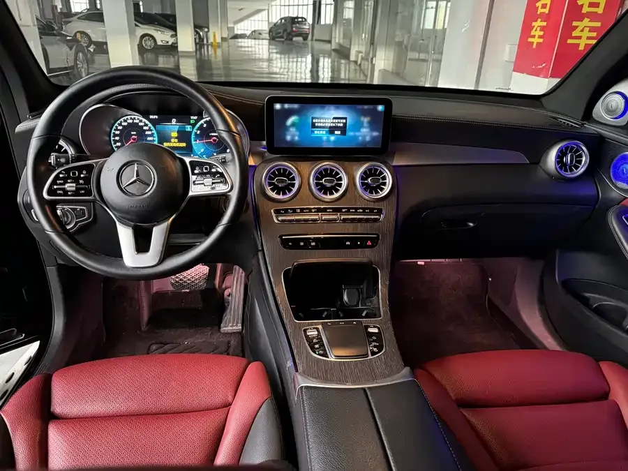 Mercedes-Benz GLC Coupe Mercedes-Benz GLC Coupe 2022 GLC 300 4MATIC Coupe SUV 2022 — миниатюра 5