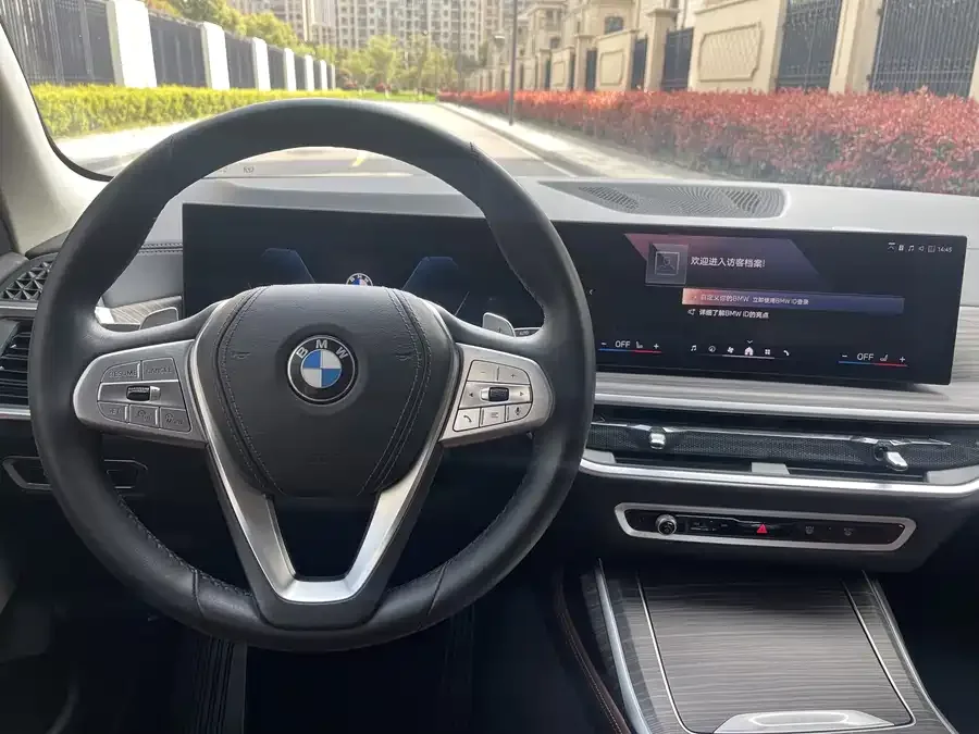 BMW X7 2023 xDrive40i Leading Luxury Package 2024 — миниатюра 5