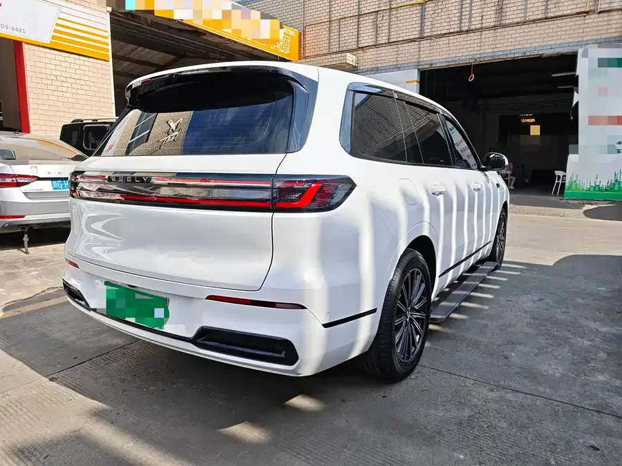Geely Galaxy M9 Galaxy M9 2025 100km 2WD Smart Navigation Edition 2025 — миниатюра 4