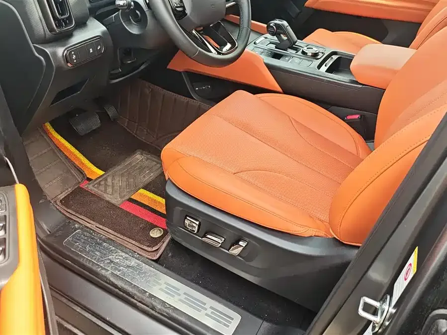 Haval H9 Haval H9 2024 2.0T Gasoline 4WD Extreme Edition 2025 — миниатюра 3