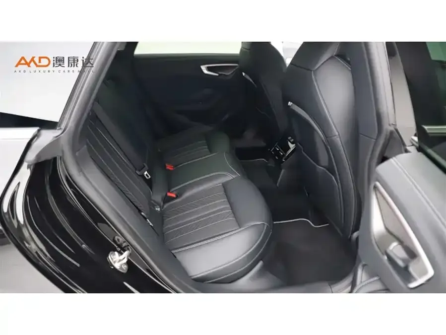 Audi A5L Sportback 2026 TFSI 150kW Luxury Edition 2025 — миниатюра 5