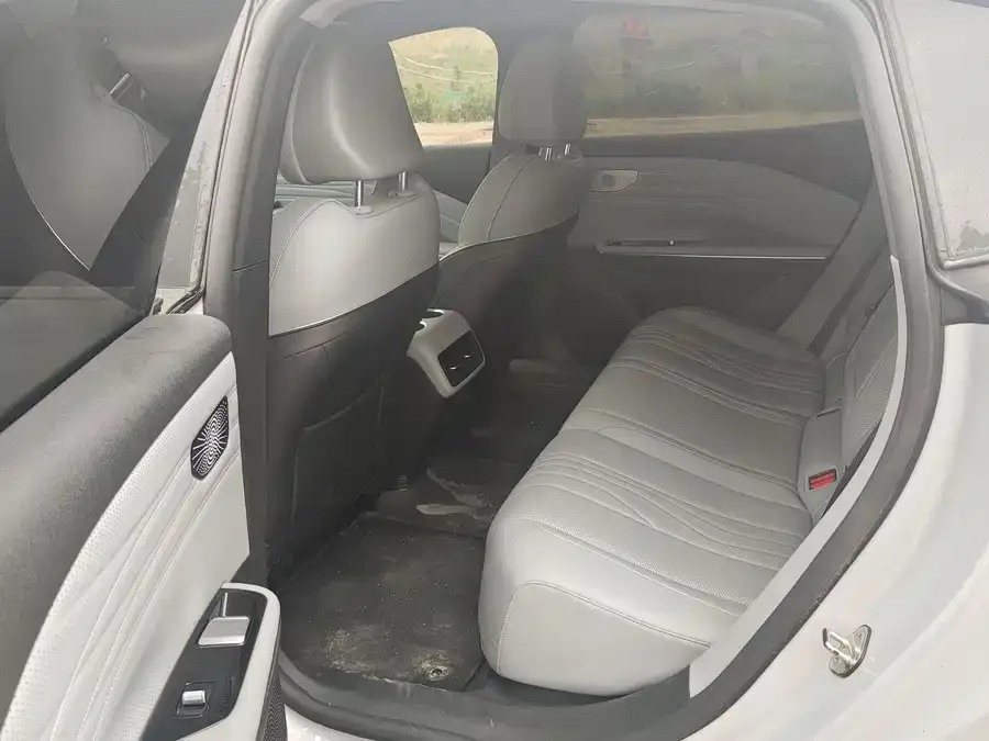 Geely Galaxy E8 Galaxy E8 2024 665km RWD Starship Long Range Edition 2024 — миниатюра 2