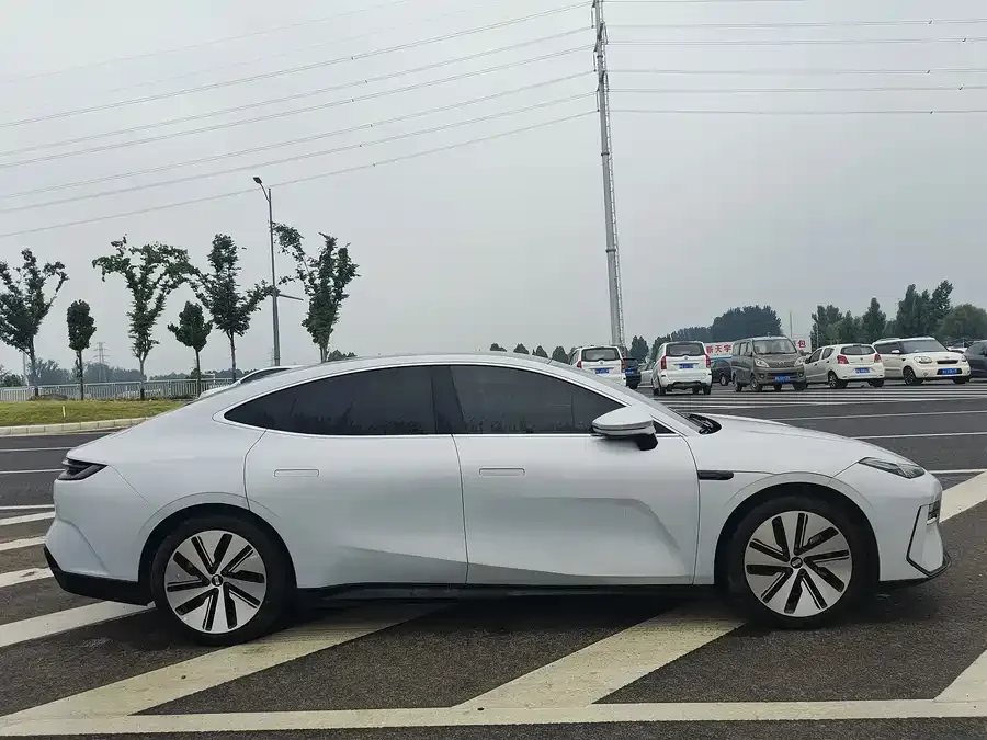 Geely Galaxy E8 Galaxy E8 2024 665km RWD Starship Long Range Edition 2024 — миниатюра 5