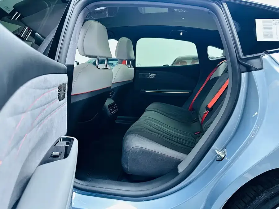 Geely Galaxy E8 Galaxy E8 2025 620km 4WD Starship LiDAR Smart Driving Edition 2025 — миниатюра 3