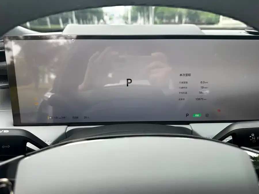 Geely Galaxy E8 Galaxy E8 2025 700km Long-distance Intelligent Driving Edition 2025 — миниатюра 2