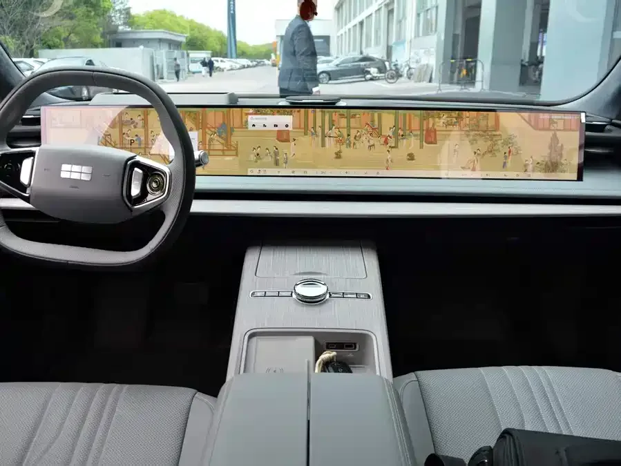 Geely Galaxy E8 Galaxy E8 2024 550km RWD MAX 2024 — миниатюра 3