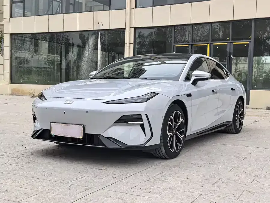 Geely Galaxy E8 2025