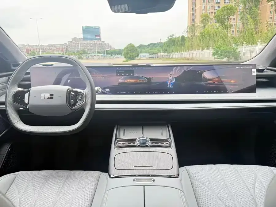 Geely Galaxy E8 Galaxy E8 2025 700km Long-distance Intelligent Driving Edition 2025 — миниатюра 4