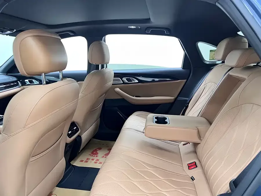 Geely Galaxy A7 EM Galaxy A7 EM 2025 EM-i 150km Starship Edition 2025 — миниатюра 5