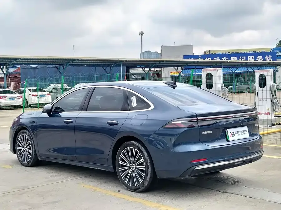 Geely Galaxy A7 EM Galaxy A7 EM 2025 EM-i 150km Starship Edition 2025 — миниатюра 2