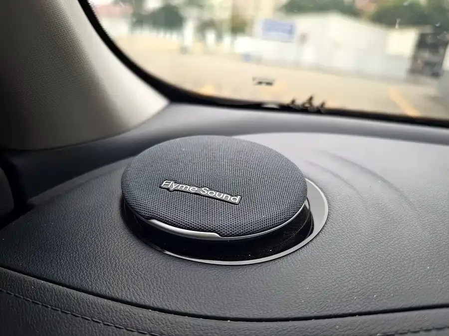 Geely Galaxy E5 Galaxy E5 2026 610km Long-Range Edition 2025 — миниатюра 4