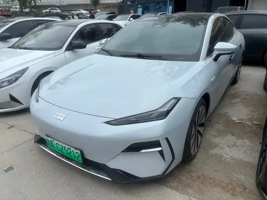 Geely Galaxy E8 Galaxy E8 2024 665km RWD Starship Long Range Edition 2024 — фото 1, купить с доставкой в Москву