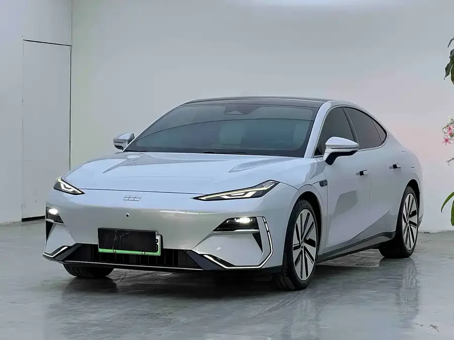 Geely Galaxy E8 2024