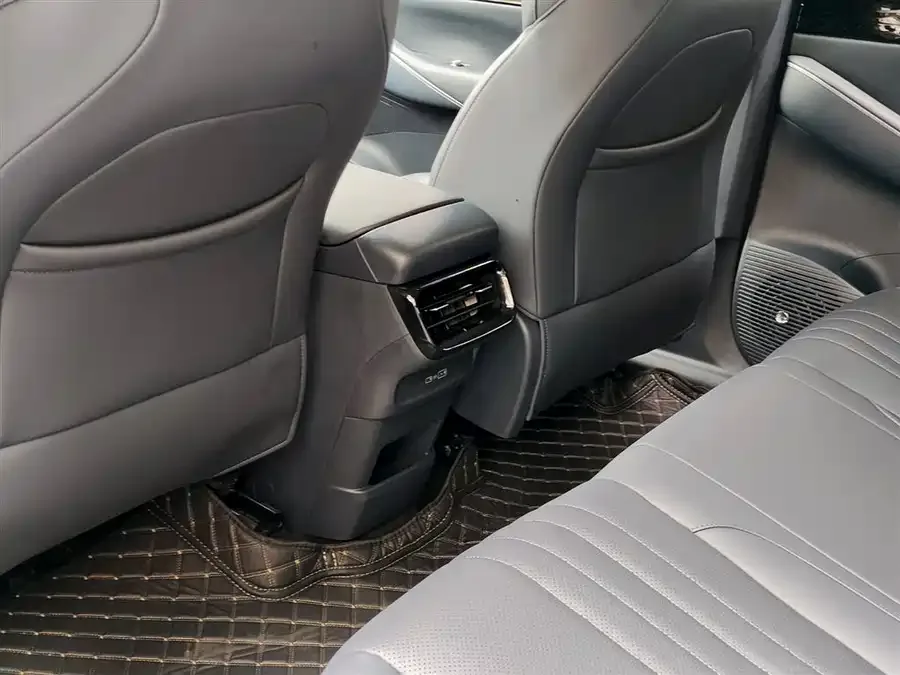 Geely Galaxy E5 Galaxy E5 2024 530km Long Range Edition 2025 — миниатюра 3