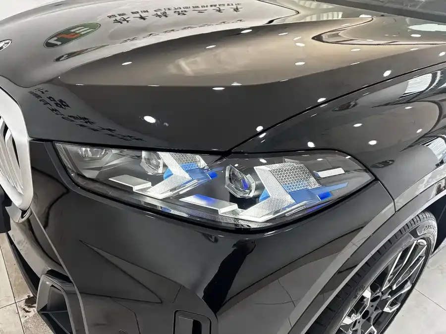 BMW X5 2025 xDrive 40Li M Sport Night Edition 2025 — миниатюра 3