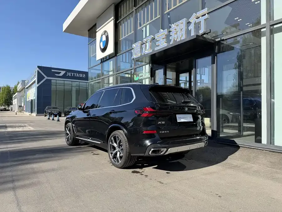 BMW X5 2023 xDrive 30Li Exclusive M Sport Package 2025 — миниатюра 5