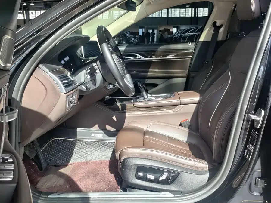 BMW 7 Series BMW 7 Series 2021 730Li Luxury Package 2022 — миниатюра 2
