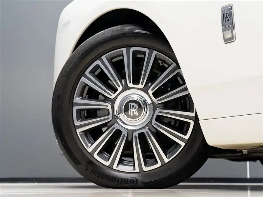 Rolls-Royce Phantom Phantom 2018 6.7T long wheelbase version 2022 — миниатюра 2