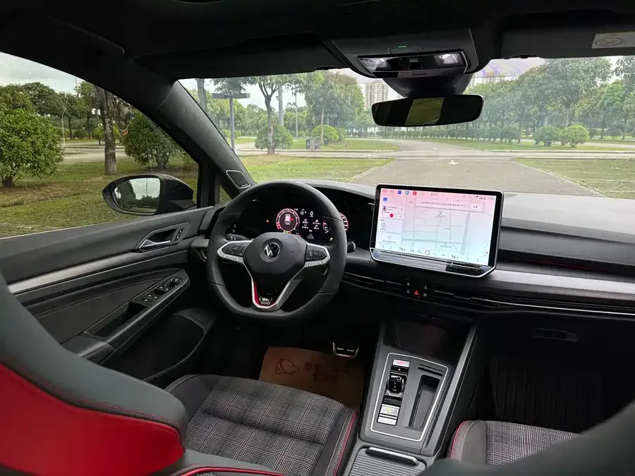 Volkswagen GOLF GTI 2026 Golf GTI 380TSI DSG GTI 2026 — миниатюра 4