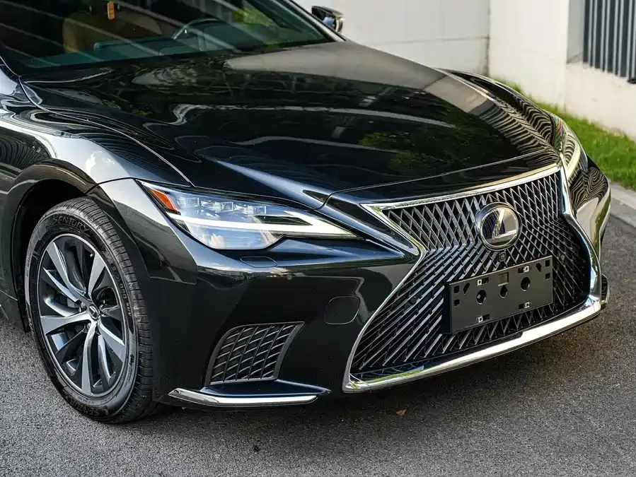 Lexus LS 2021 500h Excellence Edition 2023 — миниатюра 3
