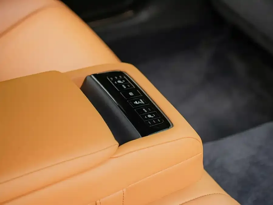 Lexus LS 2021 500h Excellence Edition 2022 — миниатюра 5